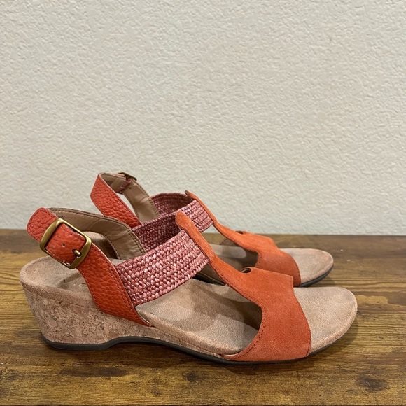 Vionic Kaytie Cork Wedge Sandals Women’s 10 Arch Support Ankle Strap Comfort EUC - Picture 1 of 12